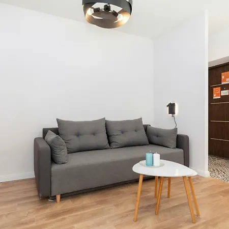 Pod Herkulesami By Renters Apartment Posen