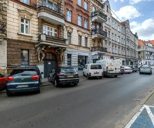 Pod Herkulesami By Renters Apartment *