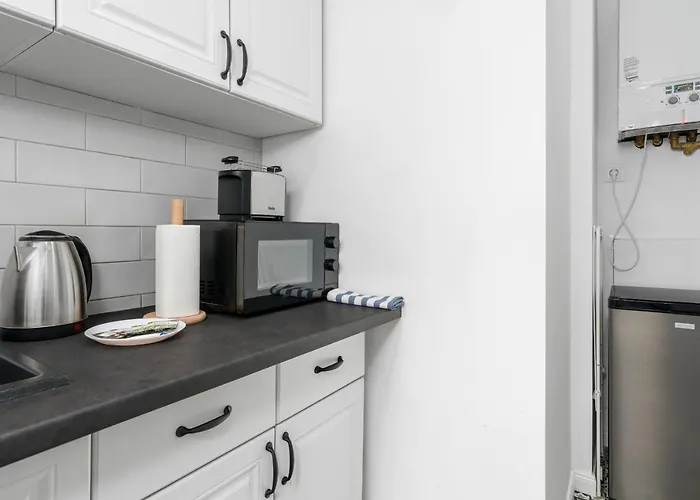 Apartment Pod Herkulesami By Renters Poznan